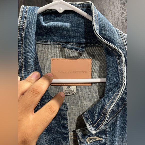 Bought it and never wore it! - Picture 3 of 3